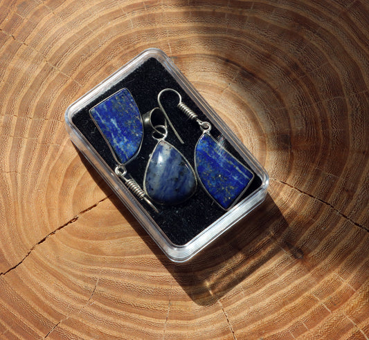 Gift set lapis lazuli earrings and pendant