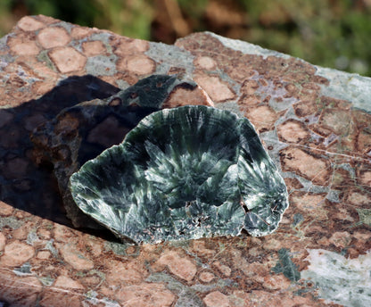 Seraphinite polished on both sides