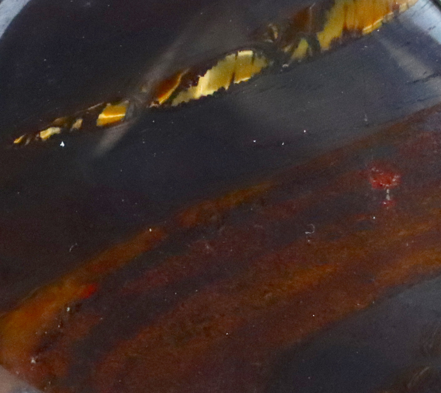 Přívěšek páskovaná železná ruda s tygřím okem