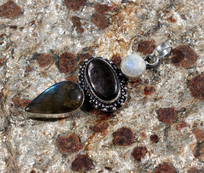 Labradorite hypersthene moonstone pendant