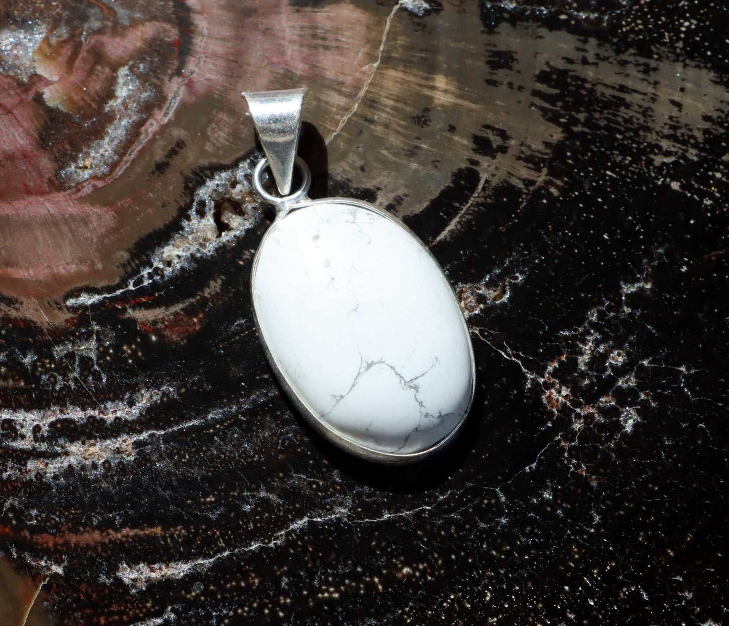 White turquoise howlite pendant