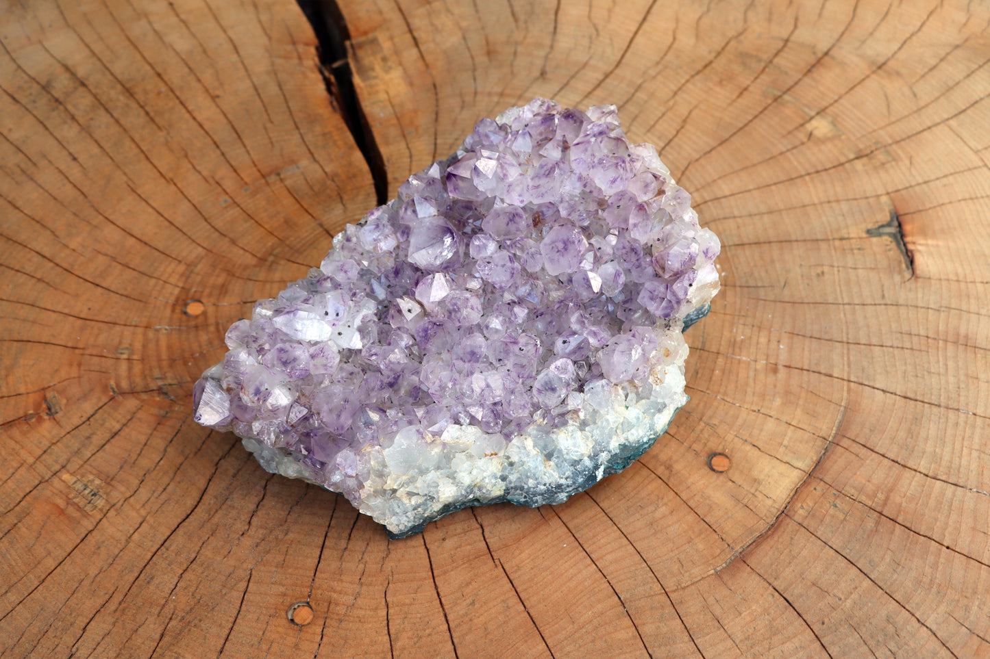 Amethyst drusen