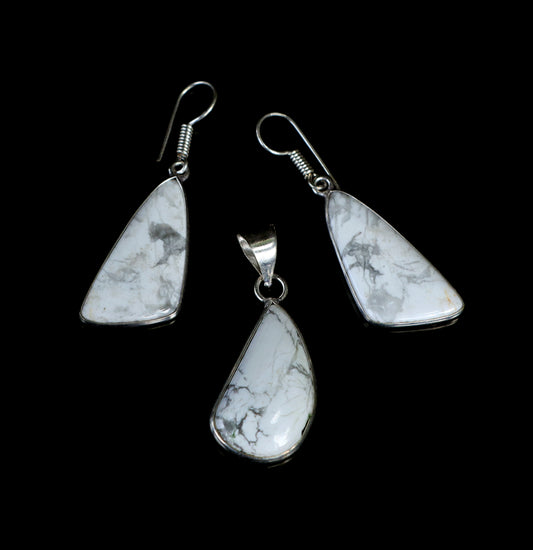 Set of earring pendants white turquoise Howlit