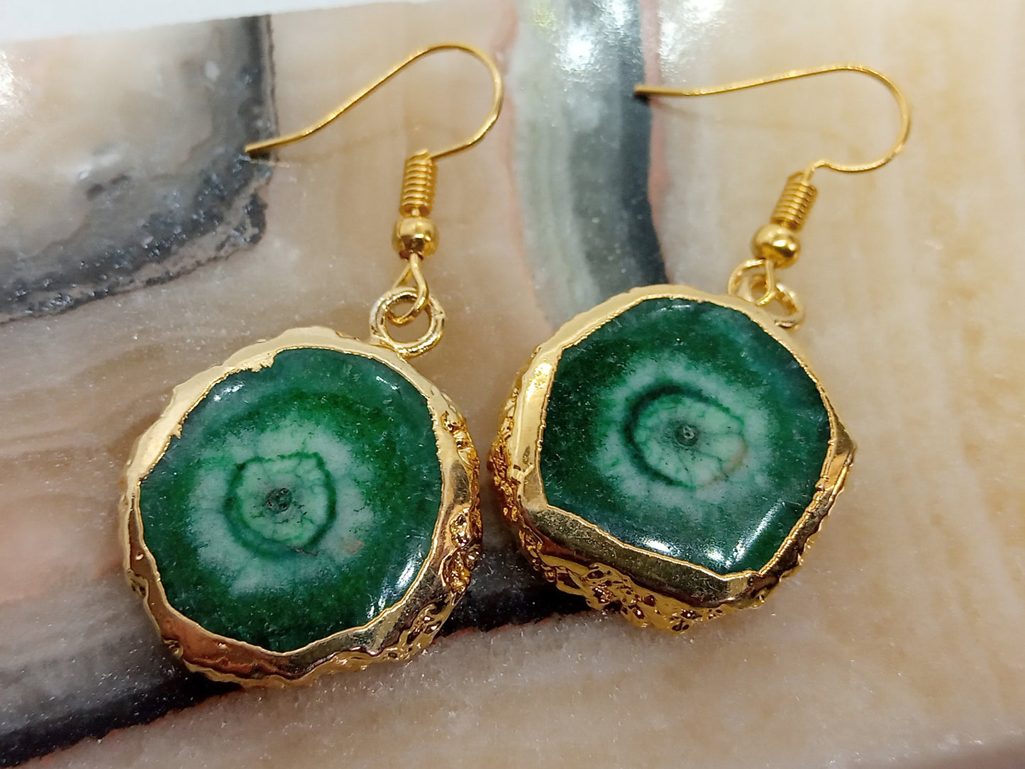 Gold-plated earrings with green agate