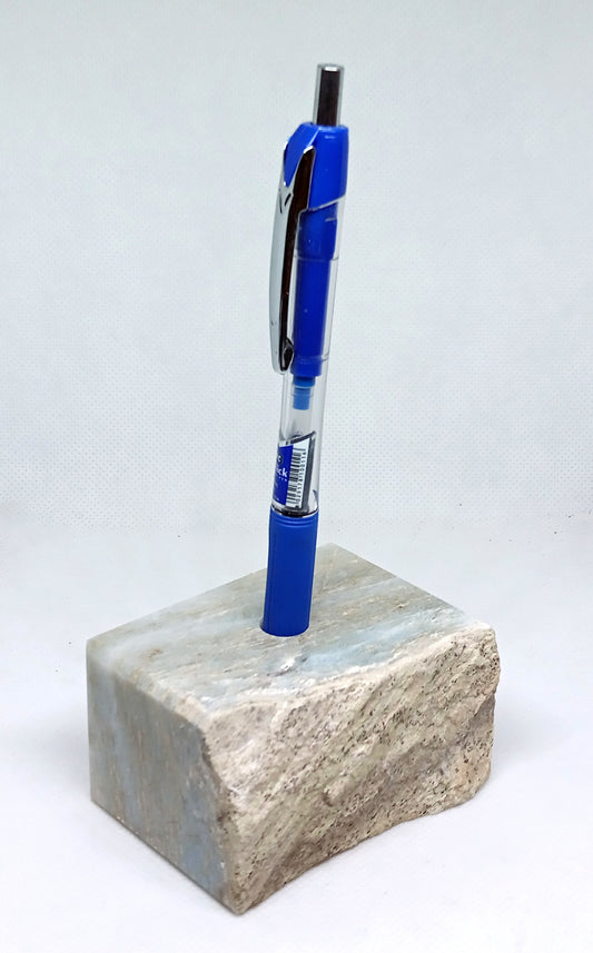 Stojánek na tužky z modrého mramoru