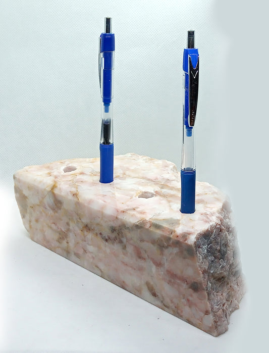 Pink calcite pencil stand, 4 pencils