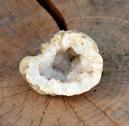 Crystal geode