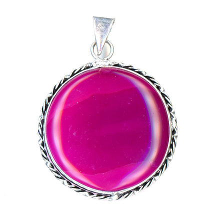 Colored agate pendant