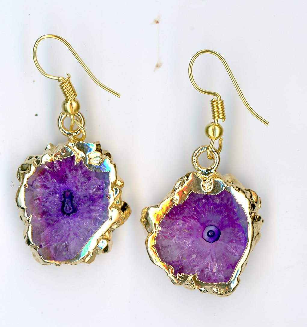 Gold-plated earrings with pink agate