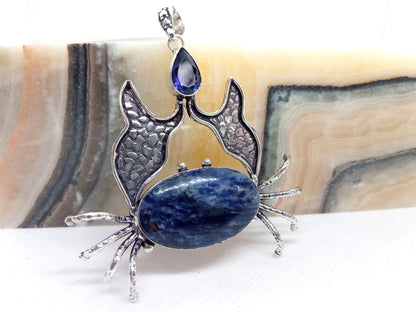 Lapis lazuli crab pendant with amethyst