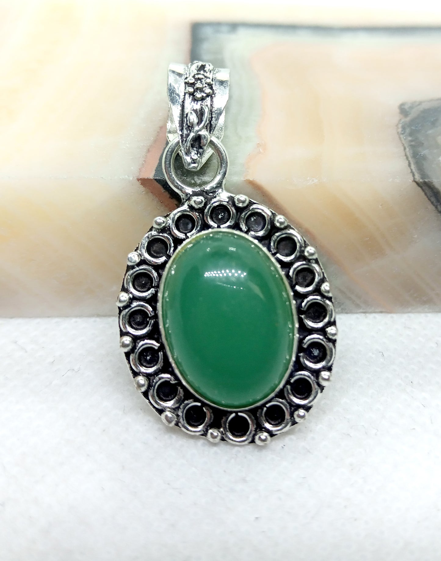 Green onyx pendant